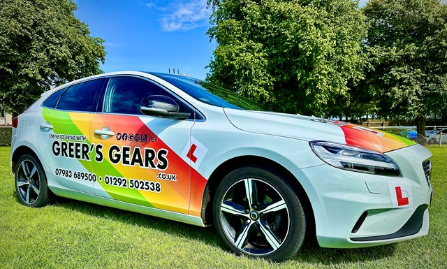 Volvo V40 R Design